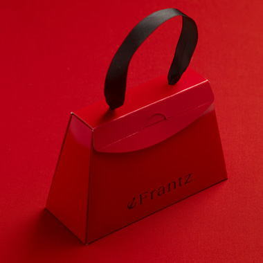 手提げ付きパッケージ